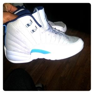 Jordans university blues